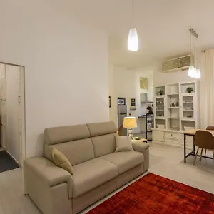 Lovely New Home, Trastevere! , Roma Italia